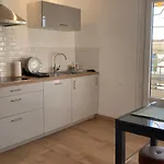 Portes De La Vielle Ville - 3 Bedrooms & Parking