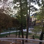 Luxurious Private Garage Apartment In The Heart Of Annecy