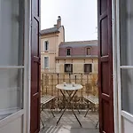 Le Mont Blanc - Charming T1 Ideal For 2 People With Balcony