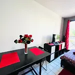 Le Red Escape A 15Min Du Centre Avec Parking Prive Gratuit