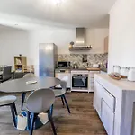 3-Star Rated Apartment In The Heart Of The Old Town With A View