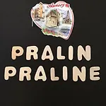 Chez Pralin & Praline