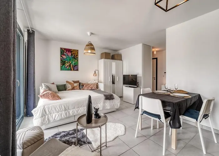 Emergence - Beautiful Studio For 2 People Balcony And Garage