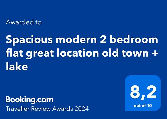 Spacious Modern 2 Bedroom Flat Great Location Old Town + Lake