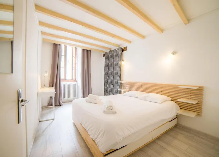 Le Parmelan - Apartment For 2 People In The Heart Of The Old Town