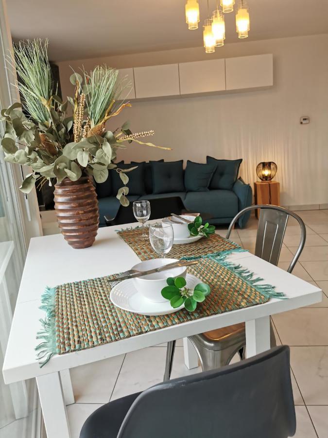 Apartment Cote Gare - Gare - Centre-ville - Parking - Netflix - Wifi - Disney+ - Terrasse