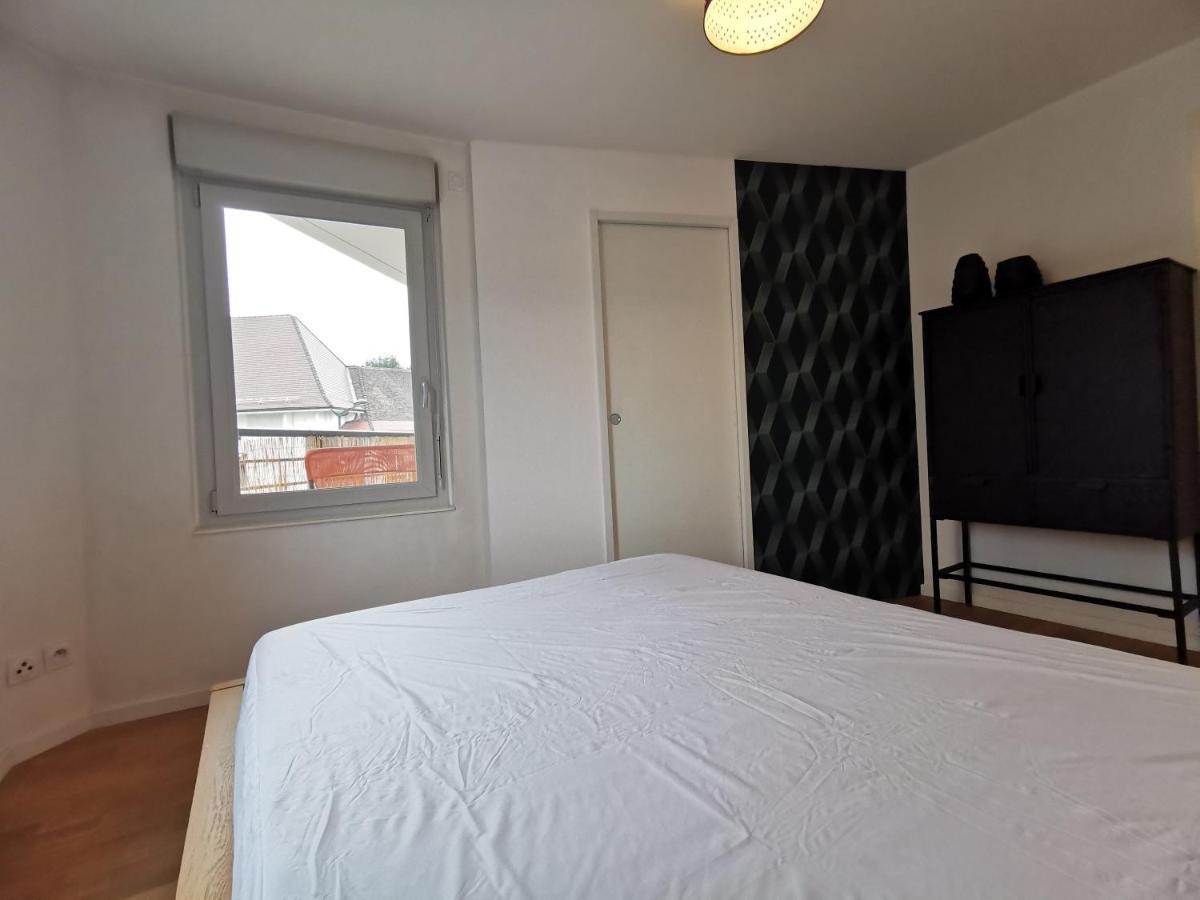 Apartment Cote Gare - Gare - Centre-ville - Parking - Netflix - Wifi - Disney+ - Terrasse Annecy