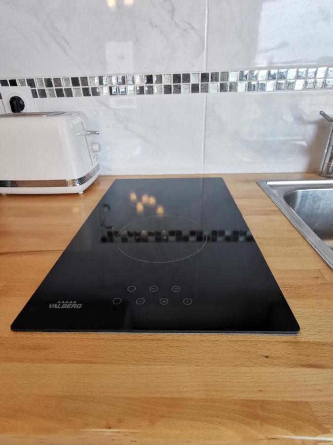 Apartment Cote Gare - Gare - Centre-ville - Parking - Netflix - Wifi - Disney+ - Terrasse Annecy