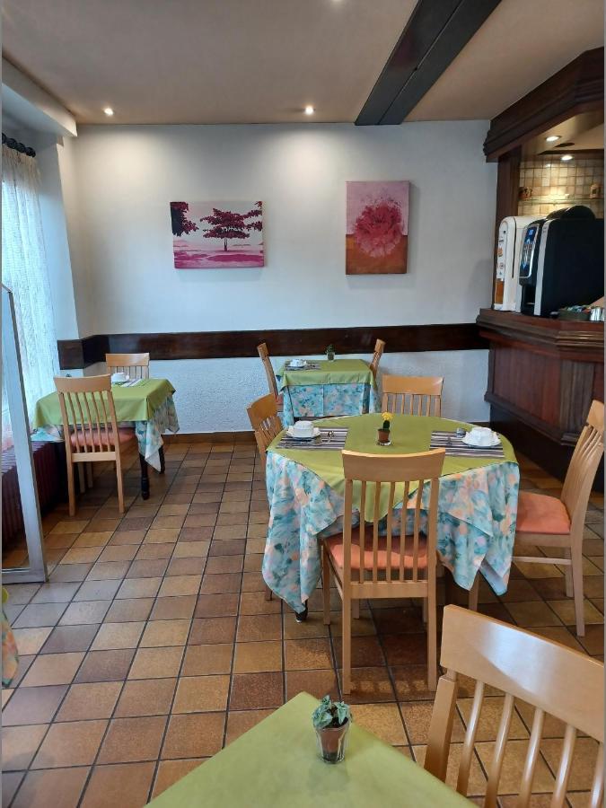 Logis - Restaurant Bellevue Hotel 2*