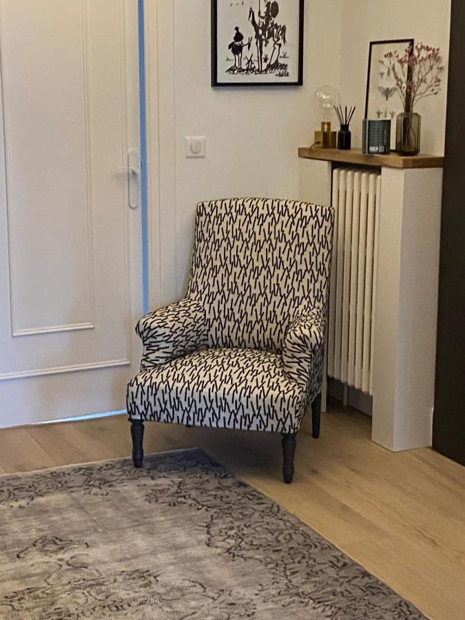 Luxurious Private Garage In The Heart Of Appartement *