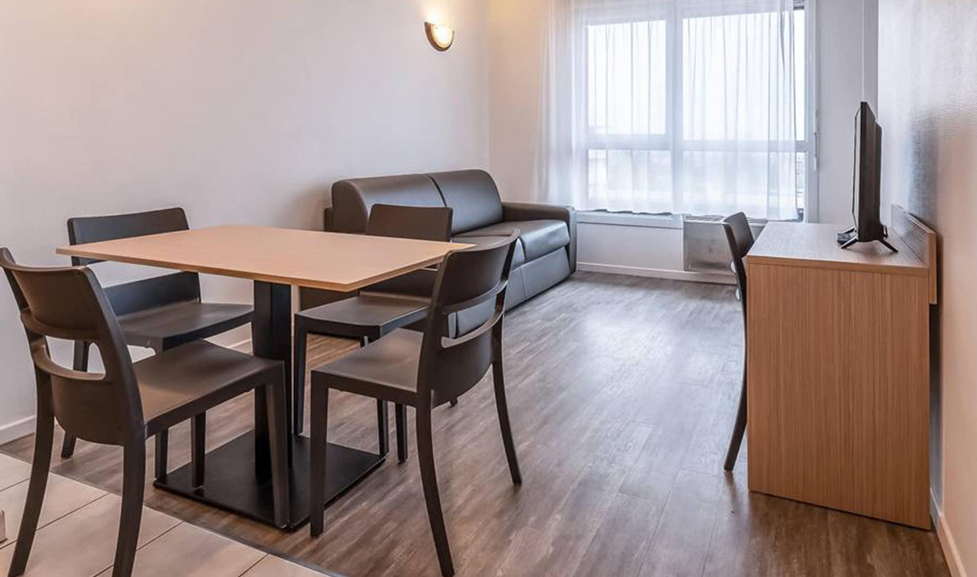 Comfort Les Hauts D'annecy Hotel 3*