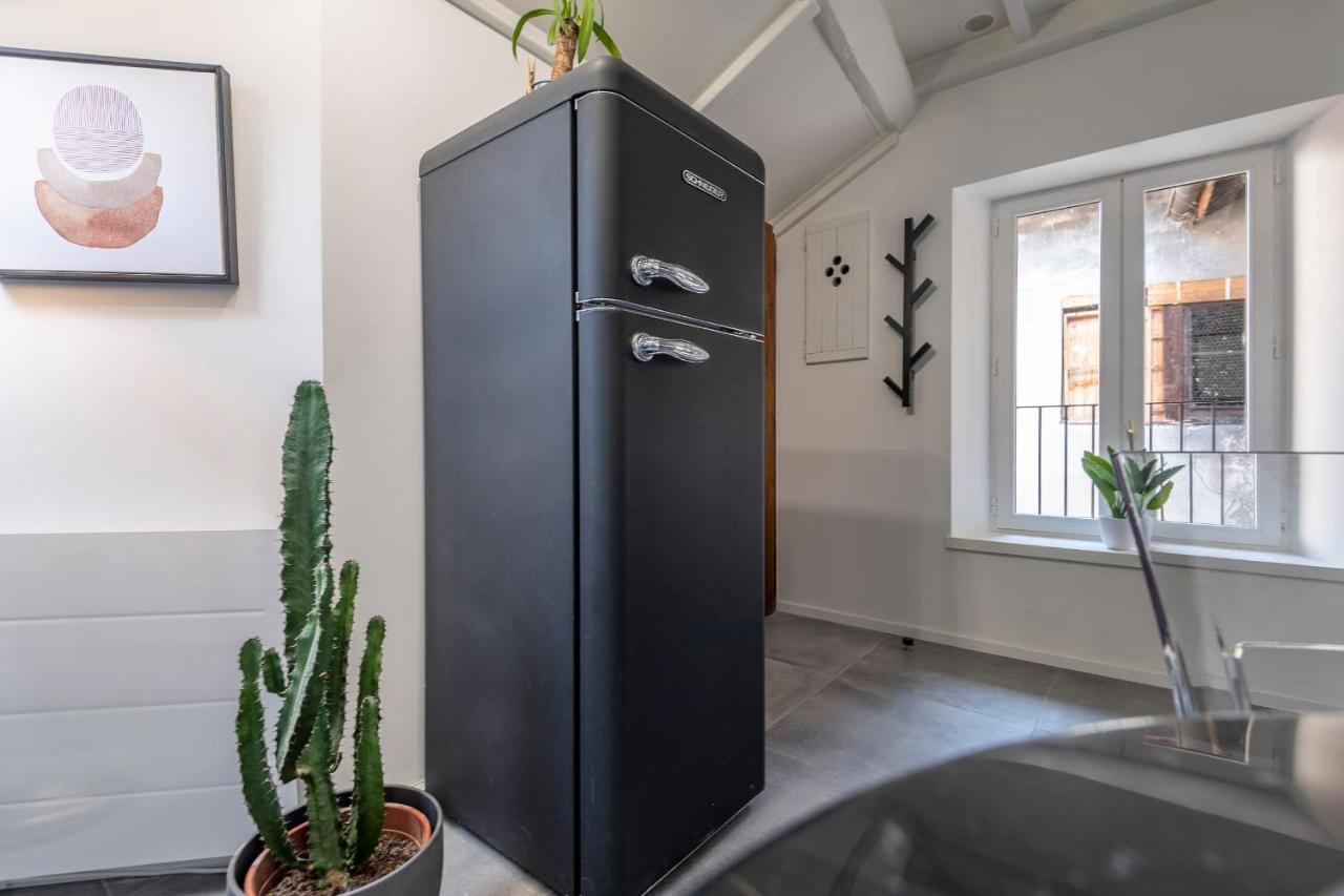 Apartment Nice T2 In The Heart Of The Old Town Of Near The Lake Annecy