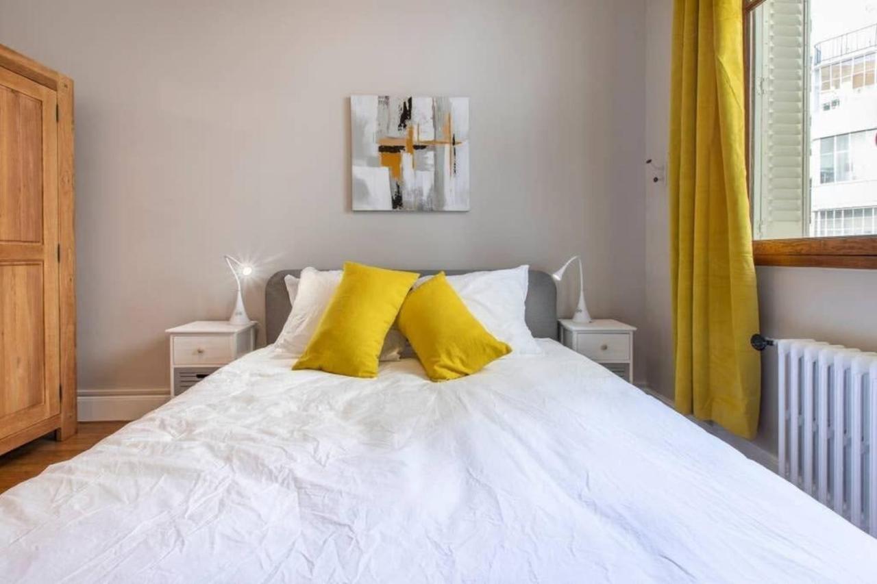 The Red Heart Of - Beautiful For 4 People Apartment