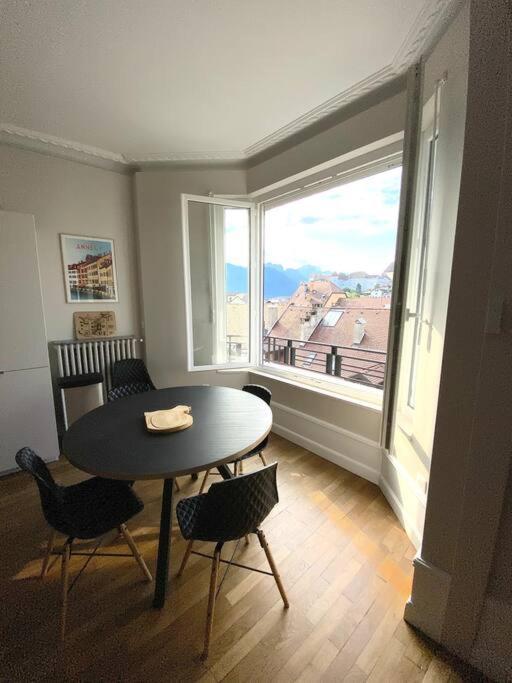 T3 De 73 M2 , Garage , Vue Montagnes Et Chateau Annecy