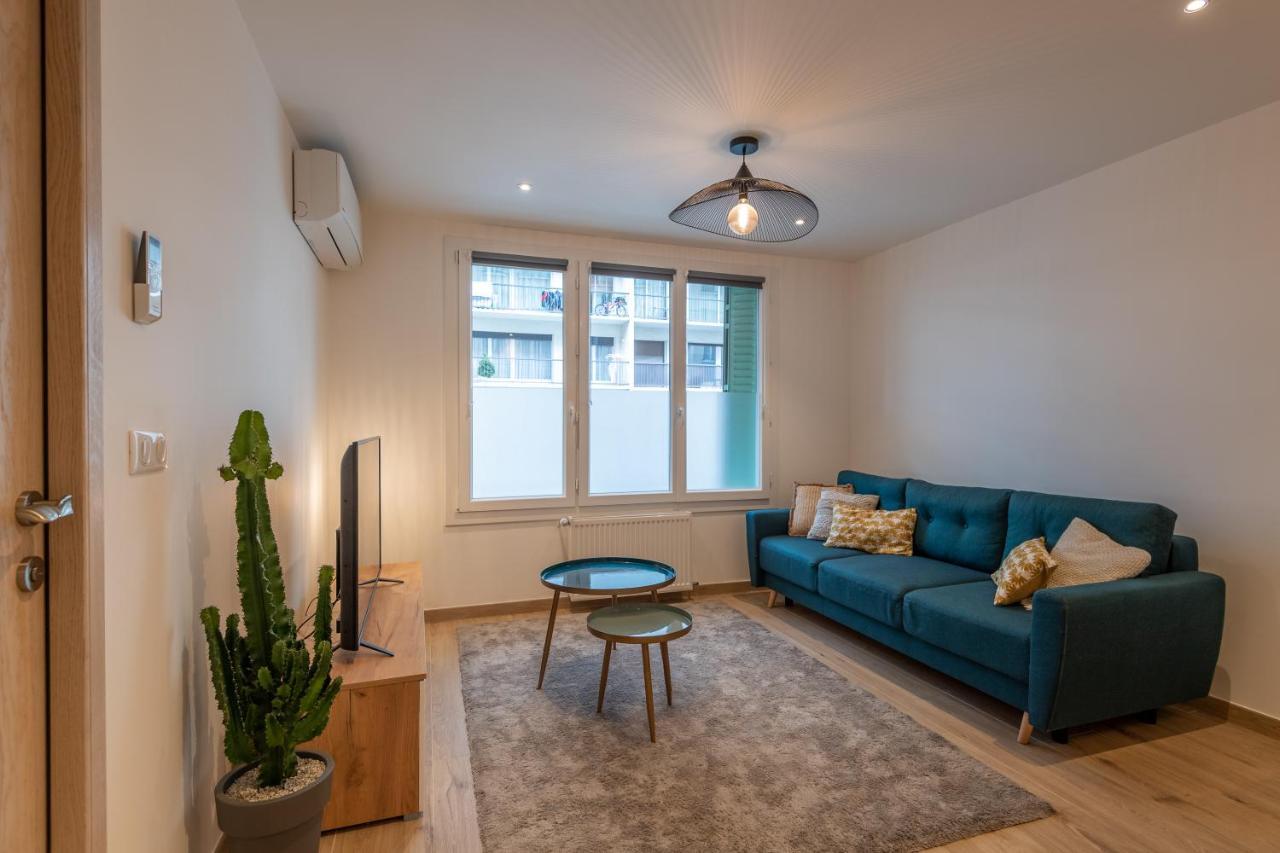 7 Rhone Super T2 Renove Avec Place De Parking Privee Apartment Annecy