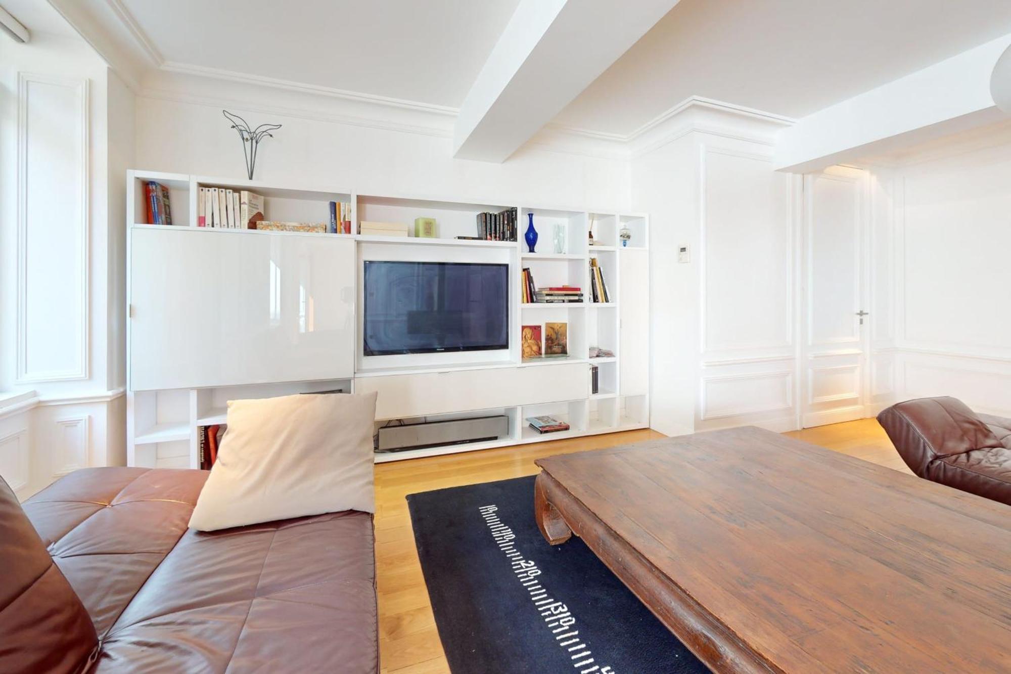 Le N 10 - Of 200 Sqm With Patio Of 35 Square Meters In Old Town Apartamento Annecy