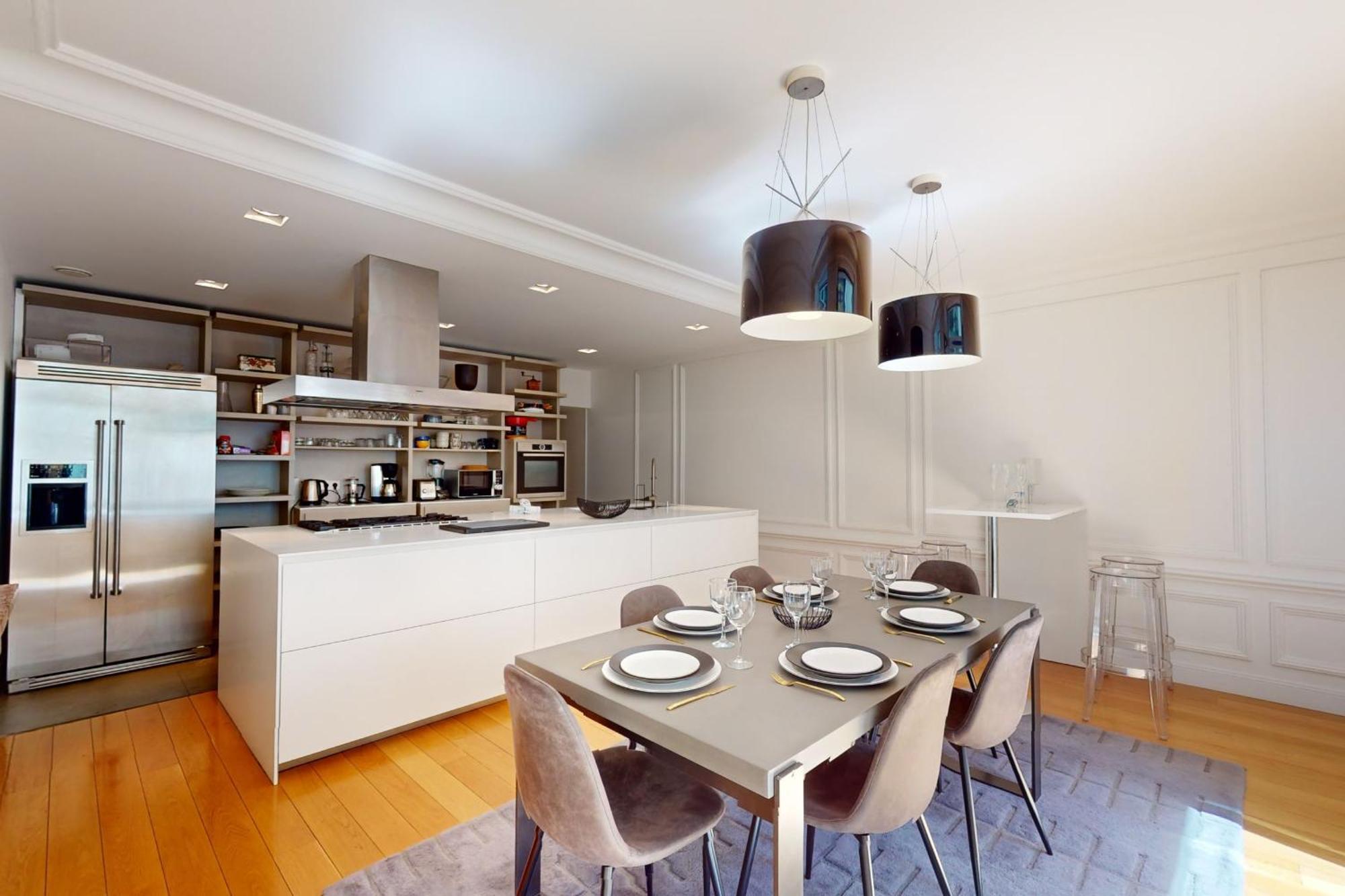Le N 10 - Of 200 Sqm With Patio Of 35 Square Meters In Old Town Apartamento Annecy