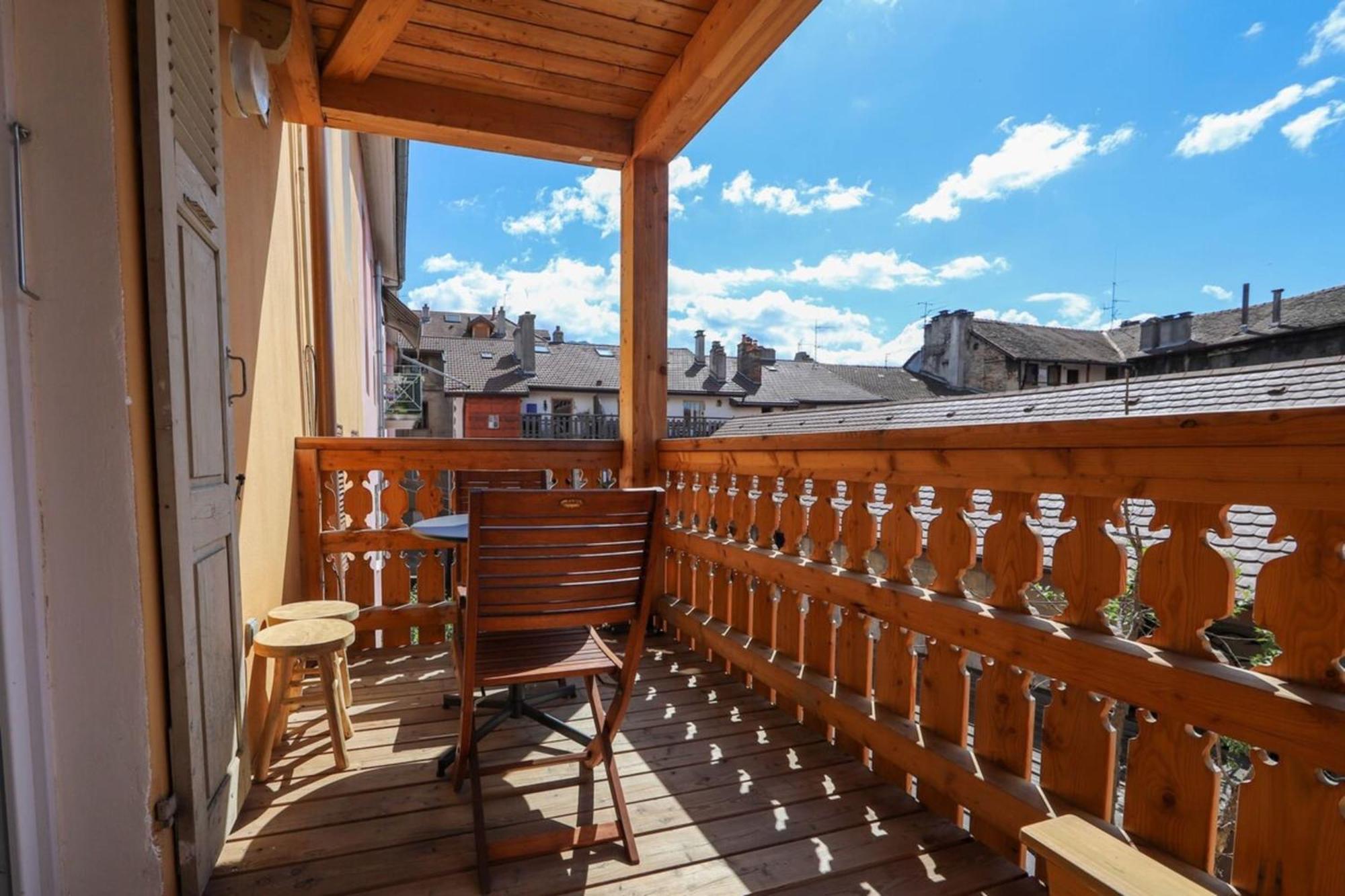 Apartment A L'aventure ! Joli T2 Avec Balcon Centre Annecy