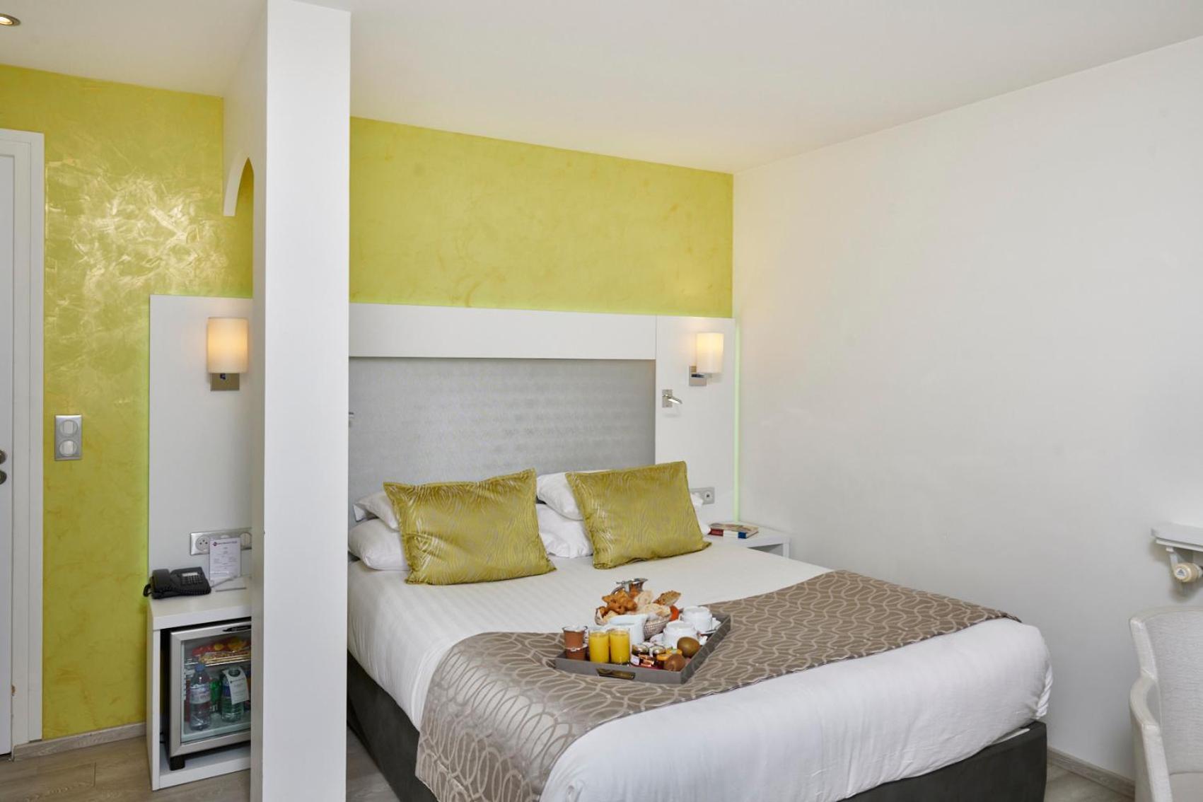 Western Carlton Hotel