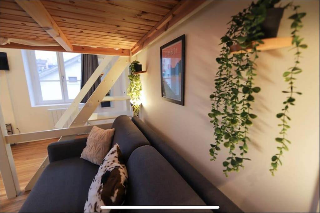 Apartment Escape - With Private Parking