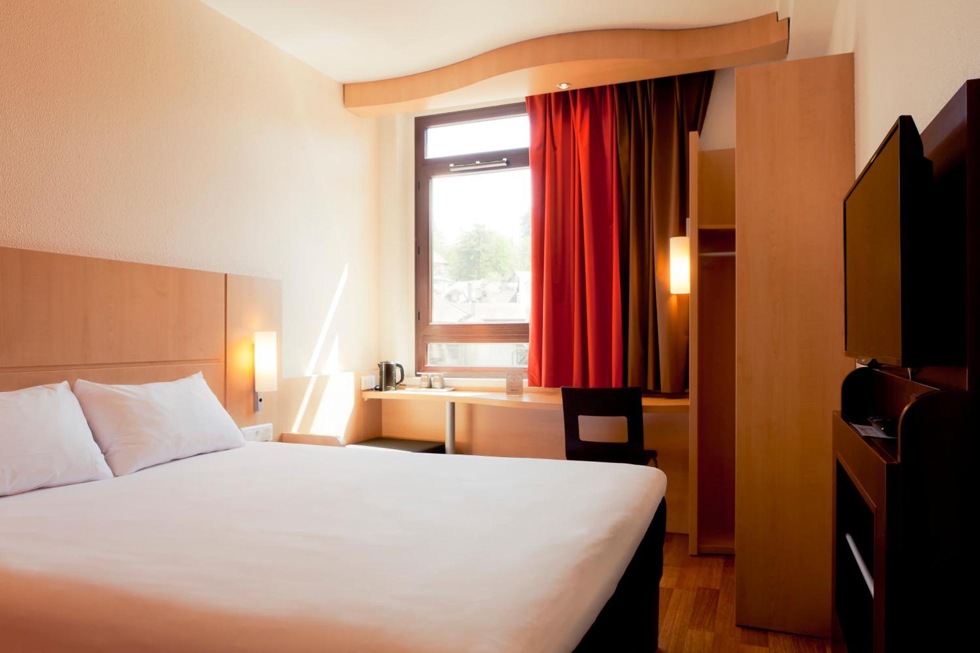 Ibis Centre Vieille 3*