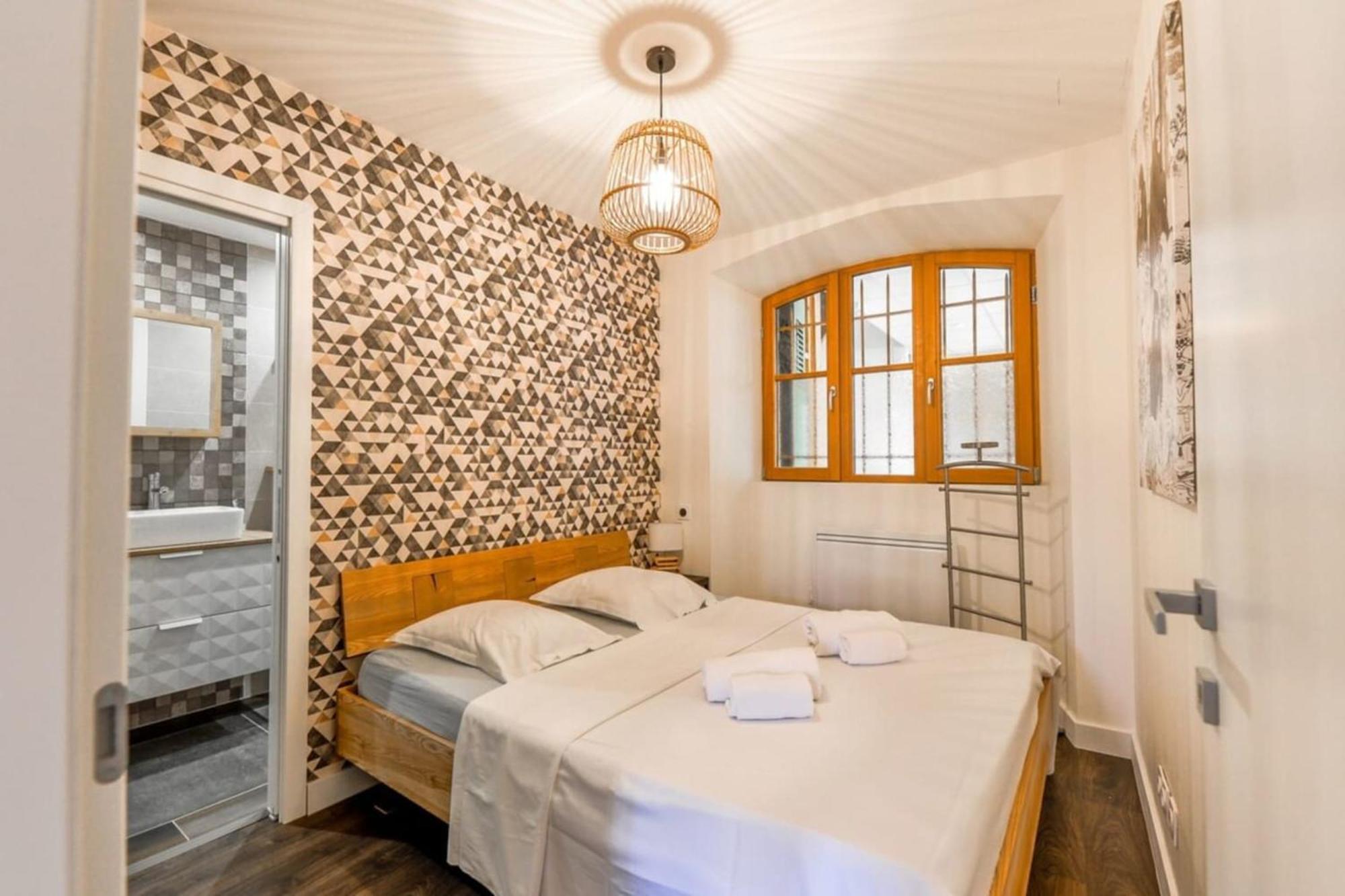 3-star Rated In The Heart Of The Old Town With A View Annecy
