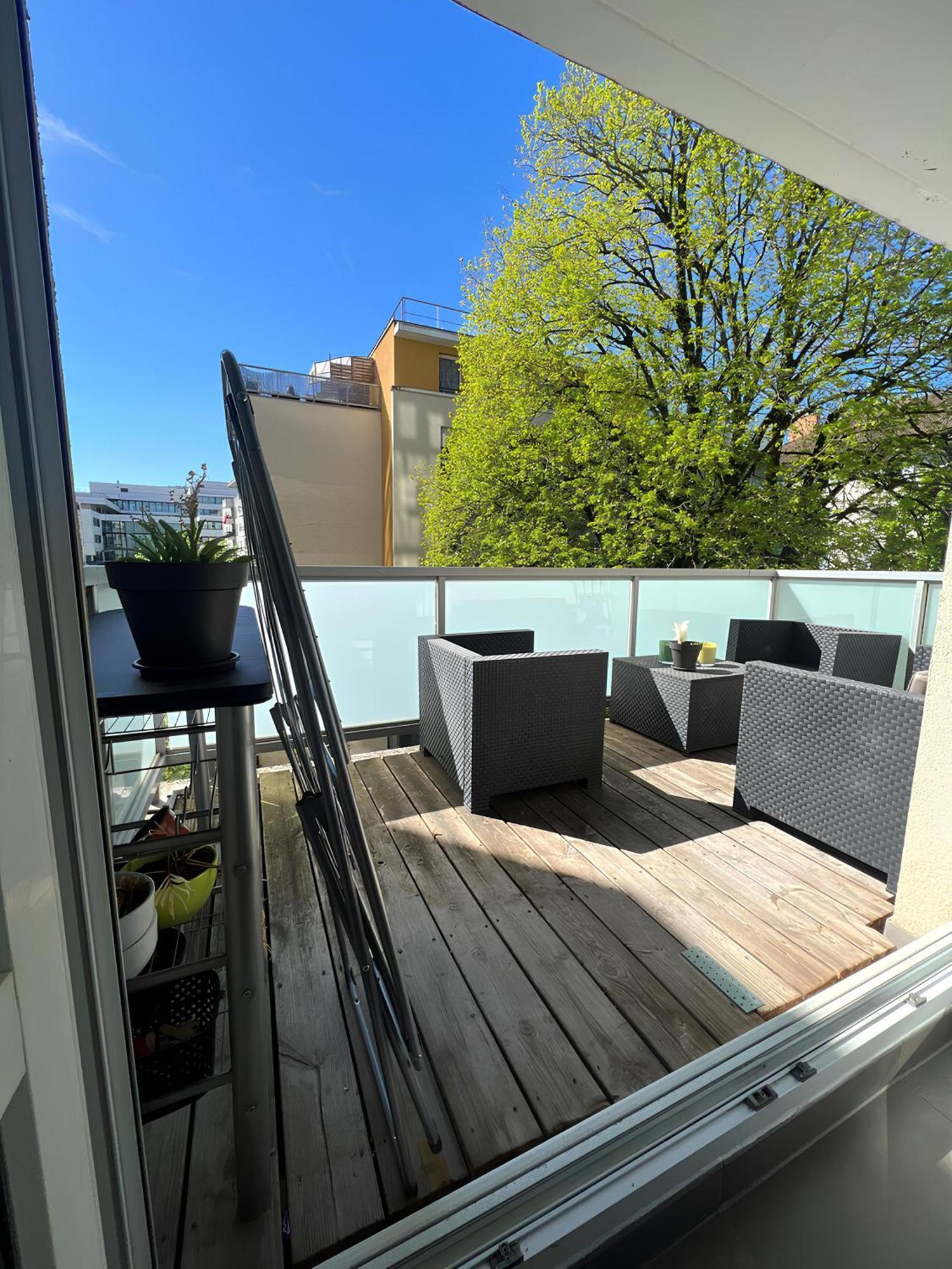 Apartment Royal Parc Gare Avec Parking Et Terrasse Annecy