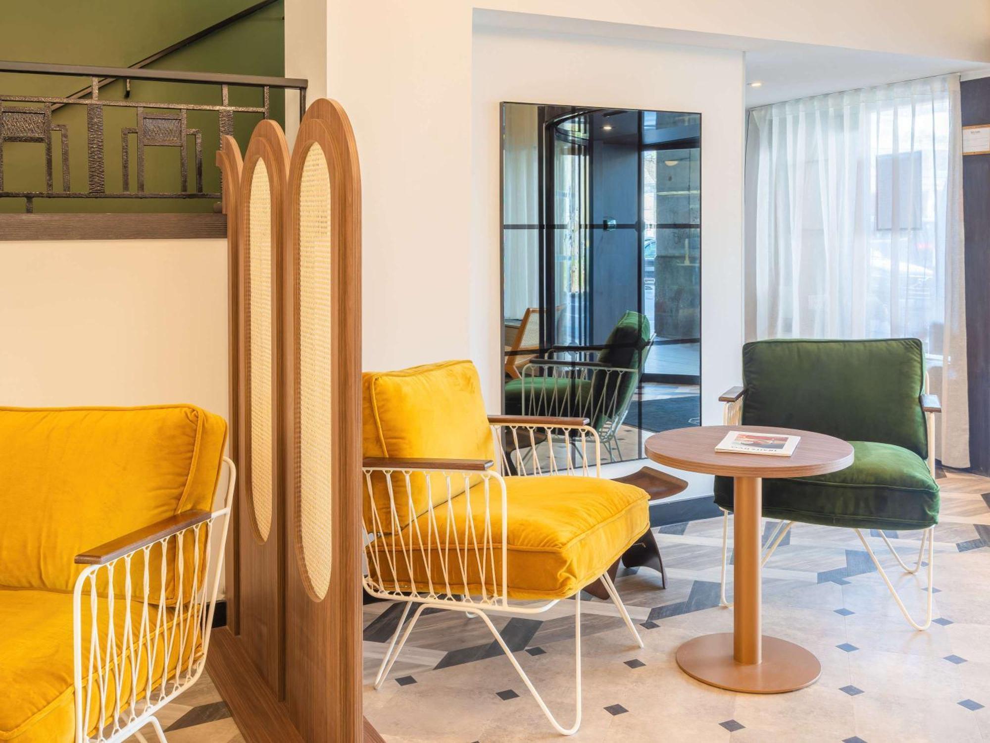 Le Splendid D'annecy - Handwritten Collection 4*