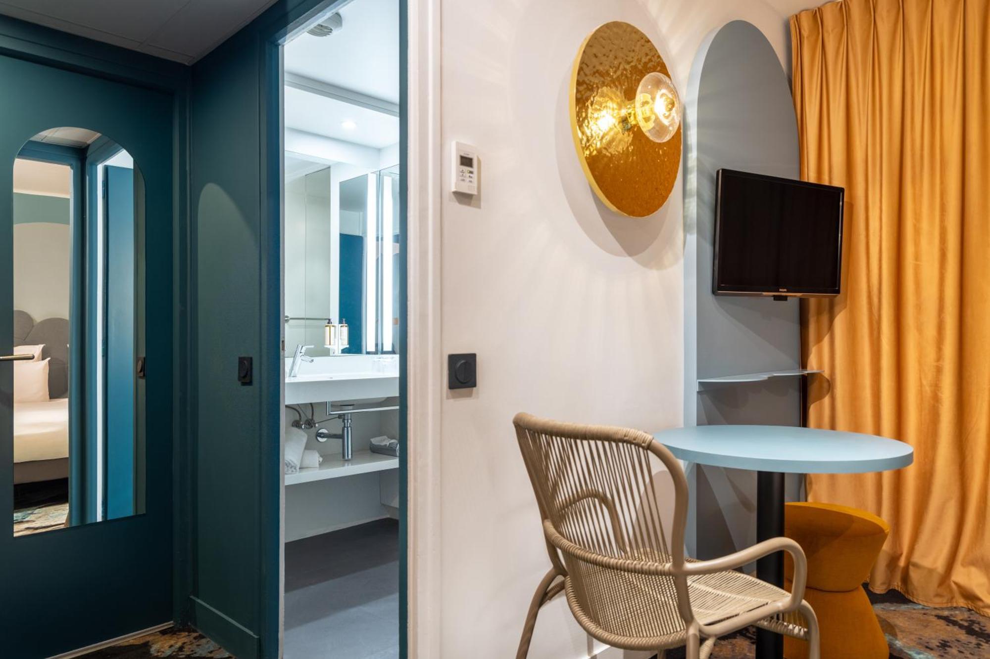 Mercure Centre Hotel 4*