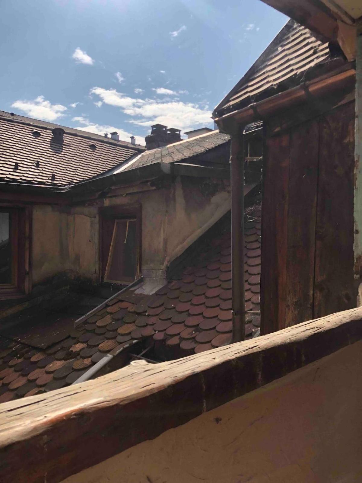 Exceptional Location Between And Pedestrian Street *