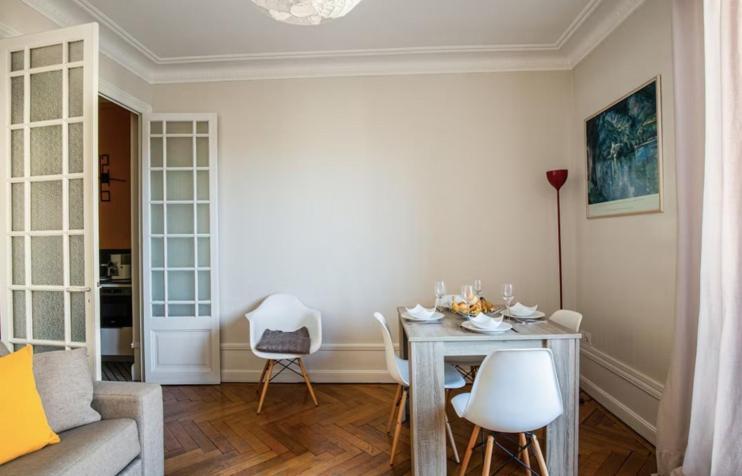 Apartment Balcon Sur Le