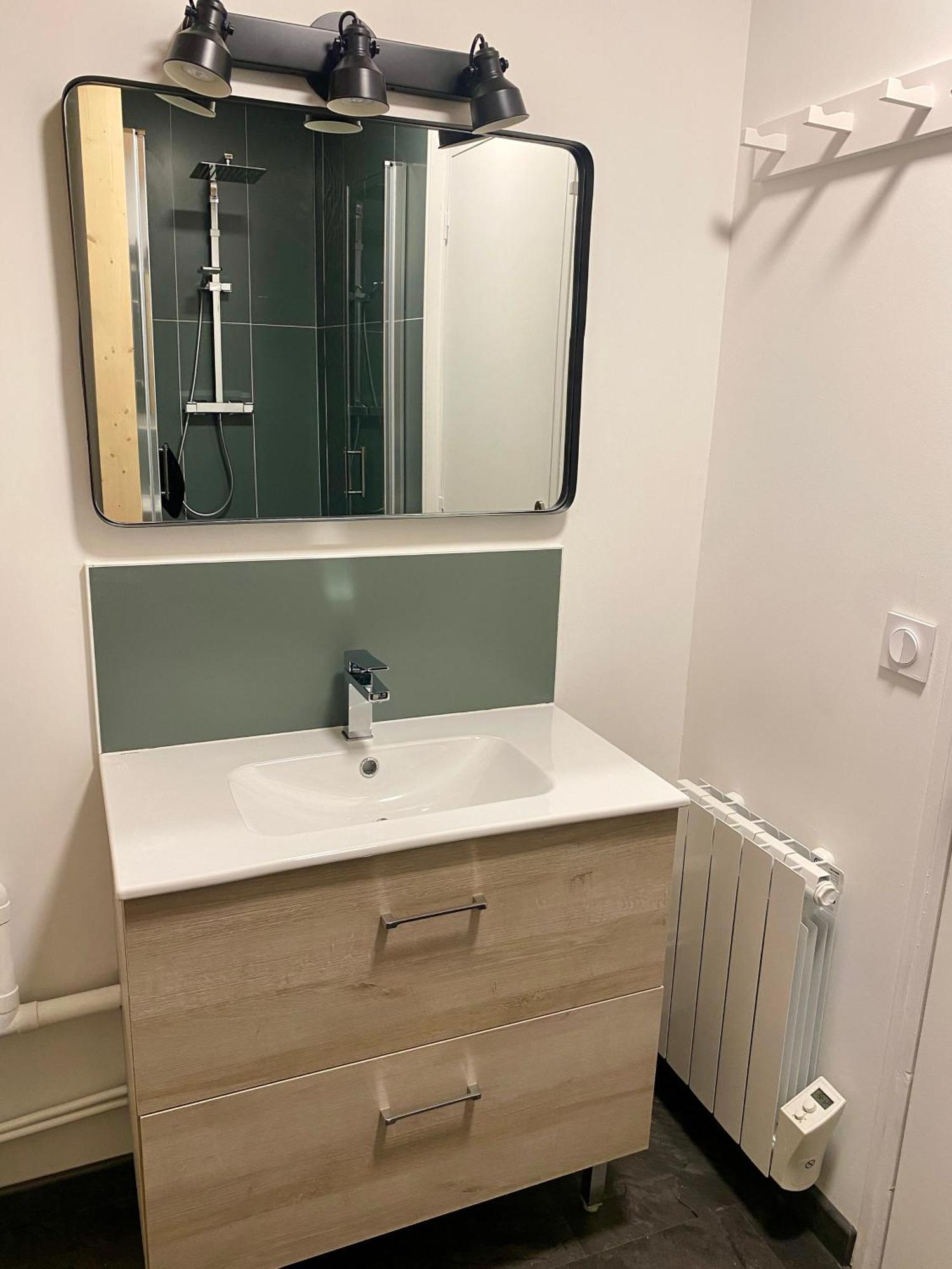 Appartement Cosy 40 M2, Climatise, Parking Gratuit Annecy