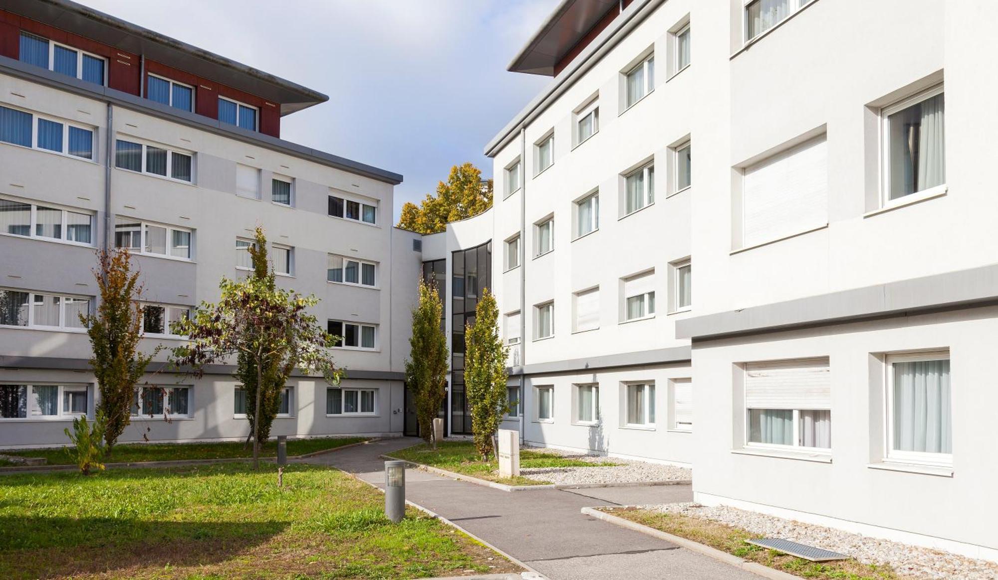 Hotel Comfort Les Hauts D'annecy 3*