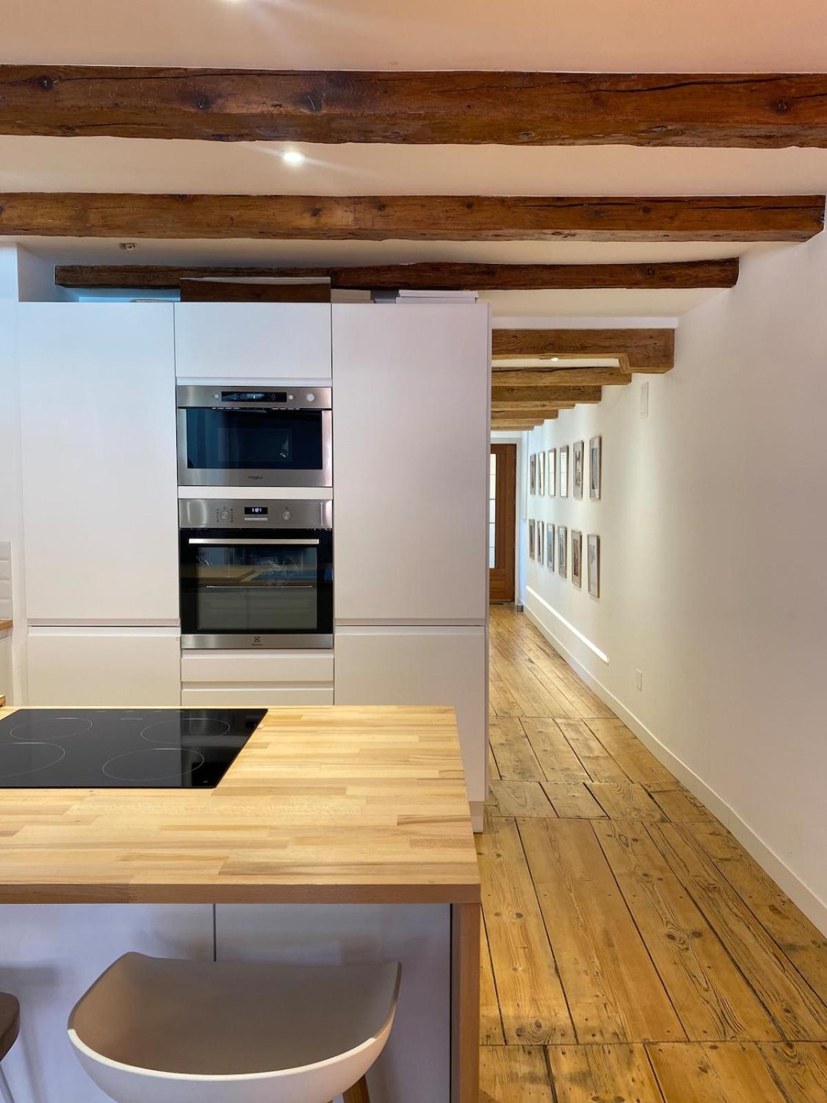 Exceptional Location Between And Pedestrian Street *