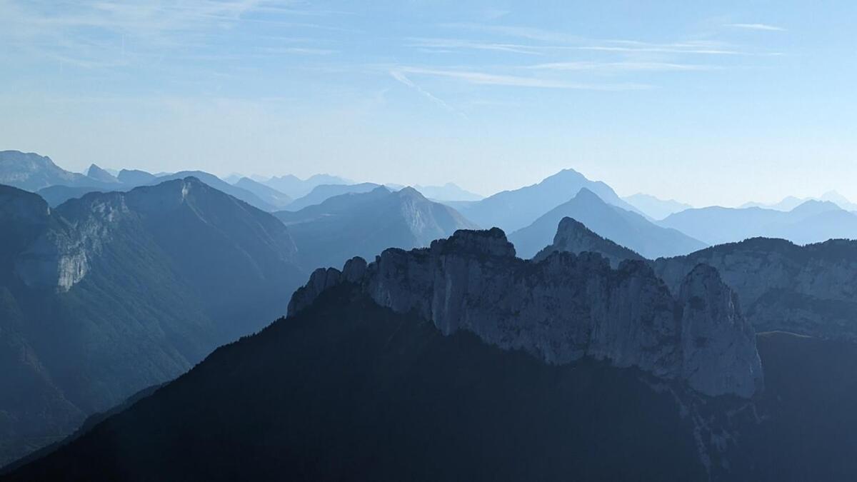 Terrace And Between And Mountain Appartement *