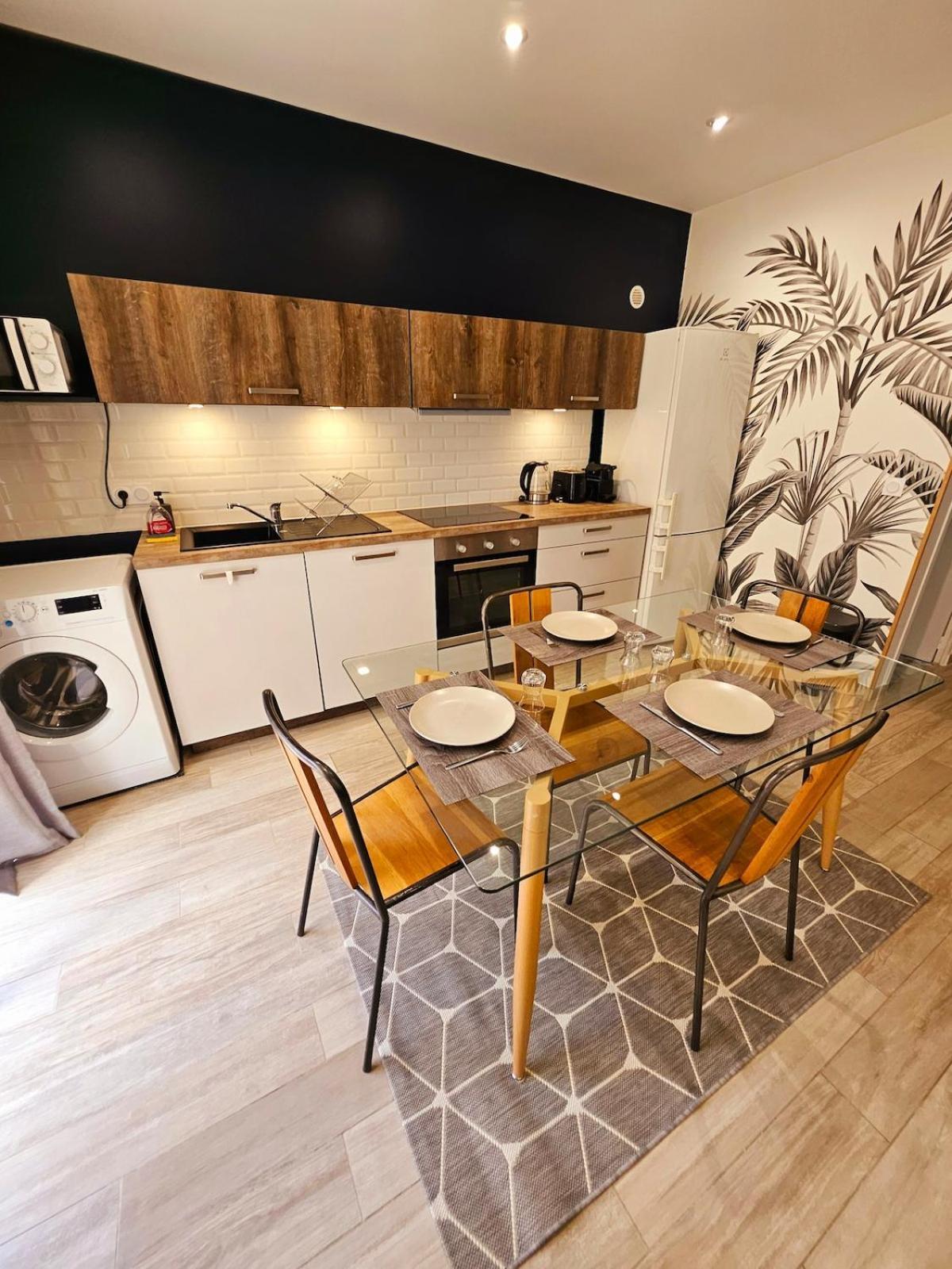 Appartement T2 Avec Balcon - Rue Royale 5min Du *
