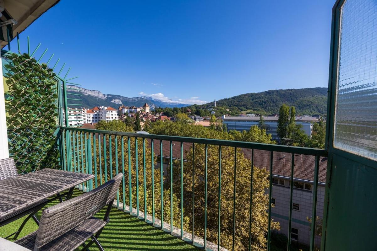 Panoramic Seven View *