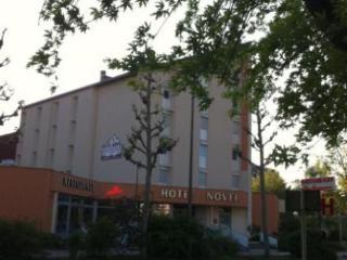 Novel Restaurant La Mamma 3*