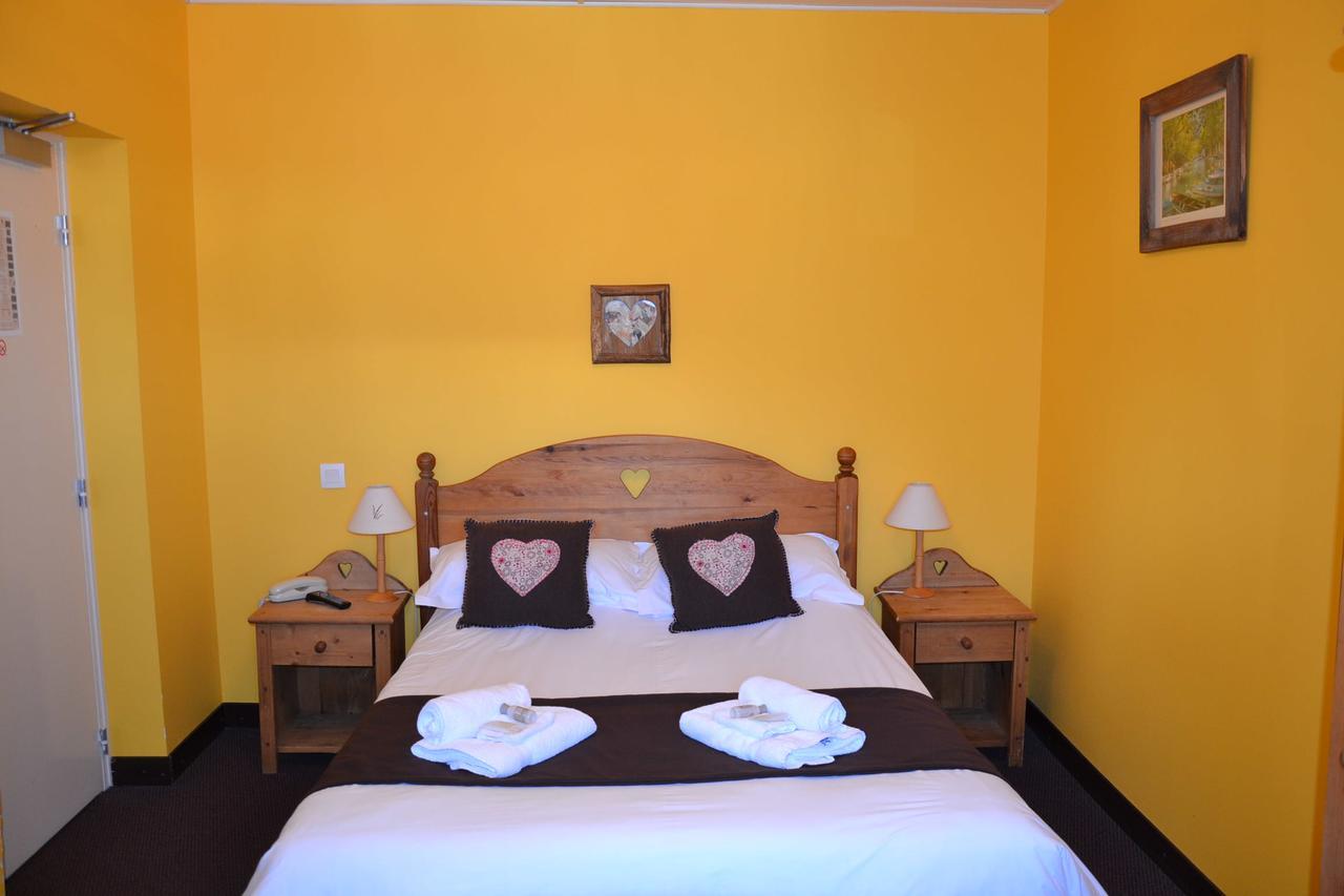Du Chateau Hotel 2*