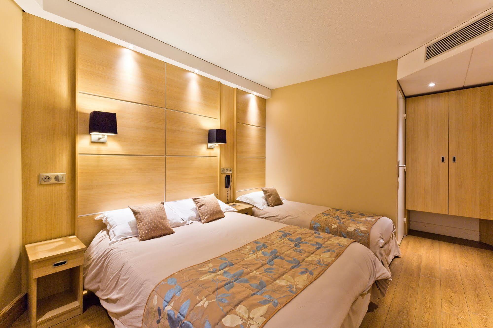 Hotel Novel Restaurant La Mamma 3*