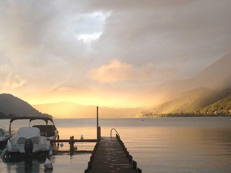 Campsite Lakeside Cabin 4*
