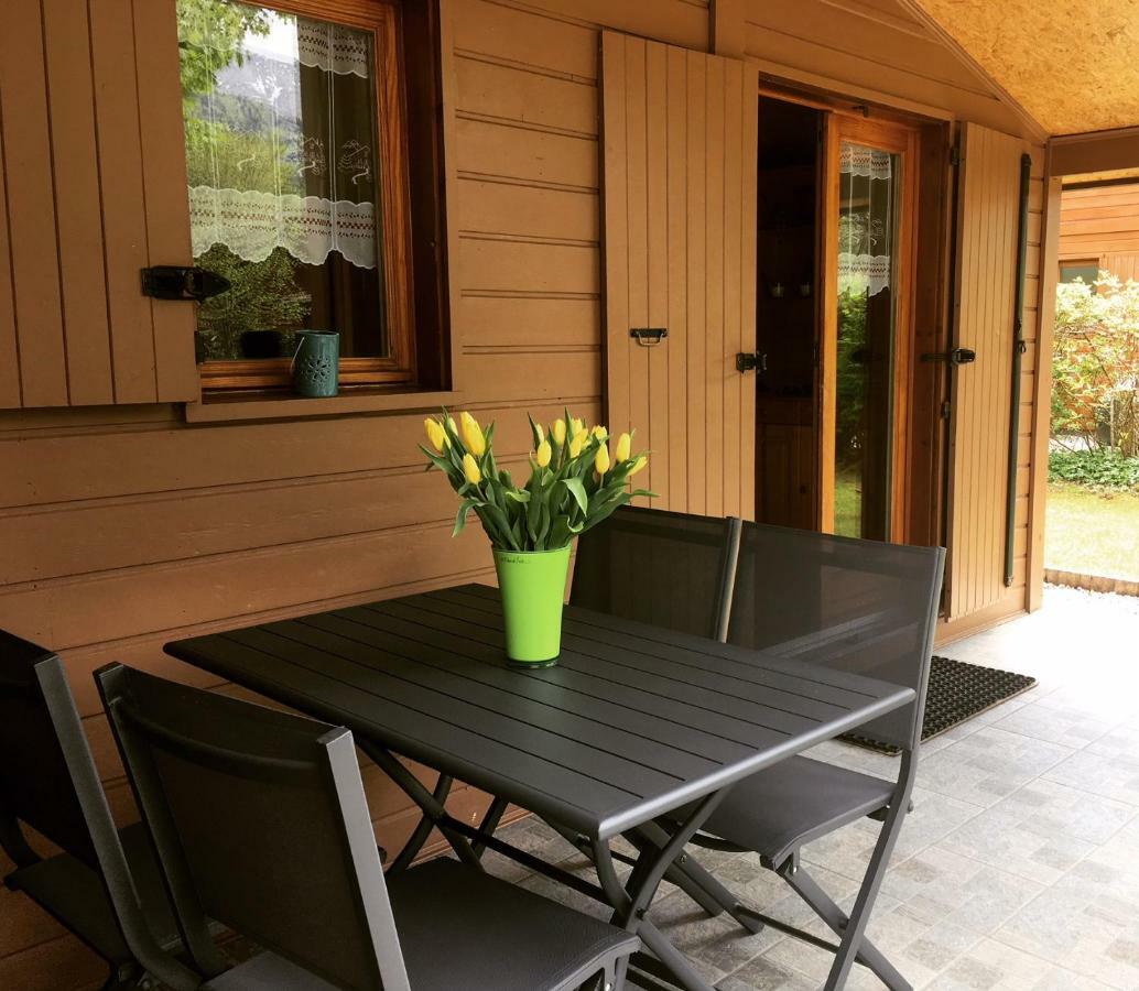 Lakeside Cabin 4*