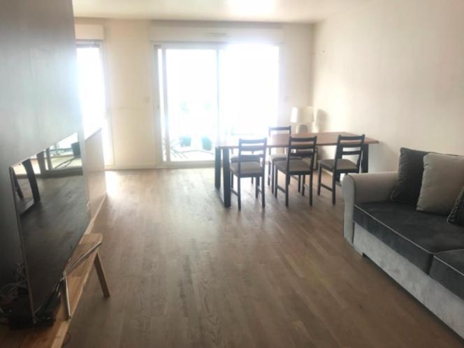 Spacious Modern 2 Bedroom Flat Great Location Old Town + Annecy