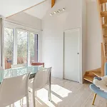 Sunny Duplex W Balcony And Parking 5 Min From The Lake In Annecy - Welkeys
