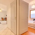 Villa Pasteur - Apartment For 4 Pers By The Lake