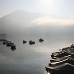 L\'Albigny - Studio With Your Feet In The Water By Lake Annecy