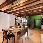 Le Balcon Du Chateau - Aprtement 75 Square Meter In The Annecy Center