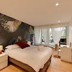 La Caravelle - Modern Apartment 2 Steps From Downtown Annecy