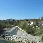 LES RIVES DU FIER T3 CALME Jardin clôturé ANNECY et LAC à qq min