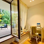 La Caravelle - Modern Apartment 2 Steps From Downtown Annecy